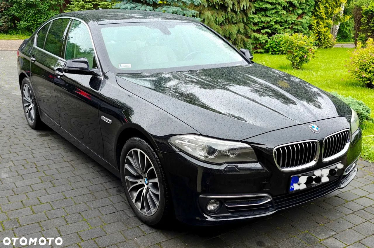 BMW Seria 5 520d xDrive Luxury Line - 1