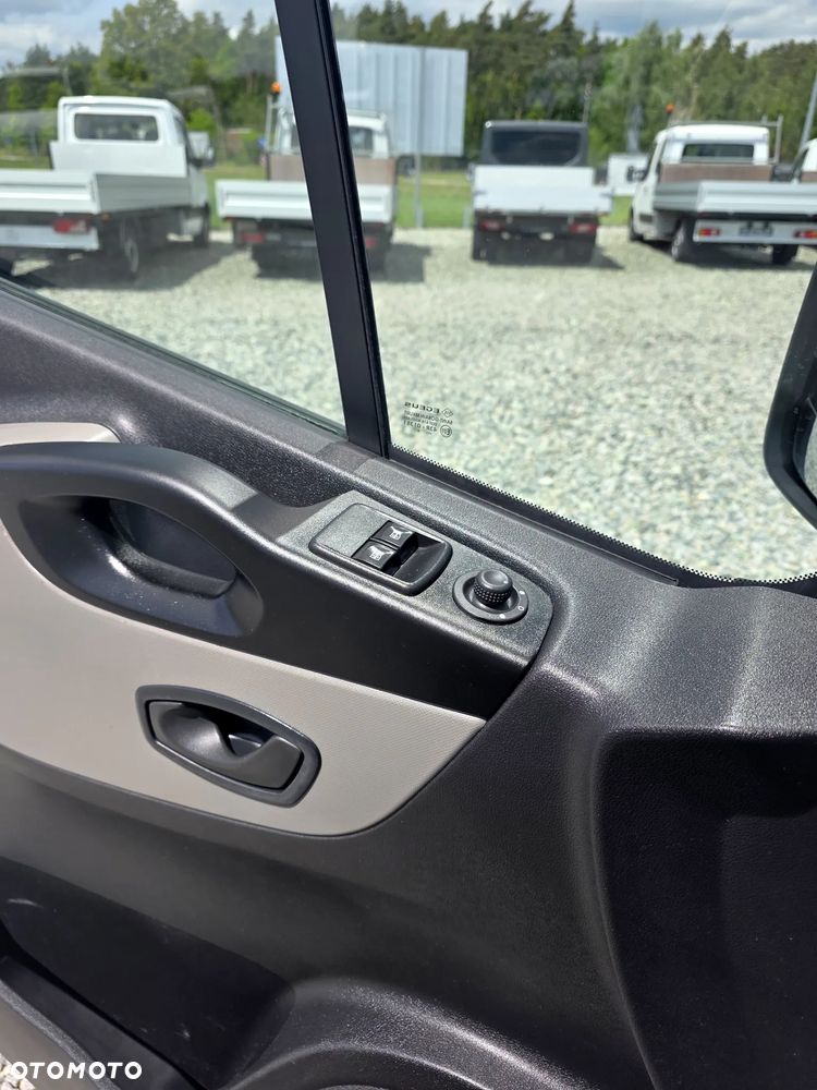 Renault TRAFIC 1,6 DCI 125 KONNY LONG DŁUGI L2H1 KLIMA NAVI KAMERA GWARANCJA - 17
