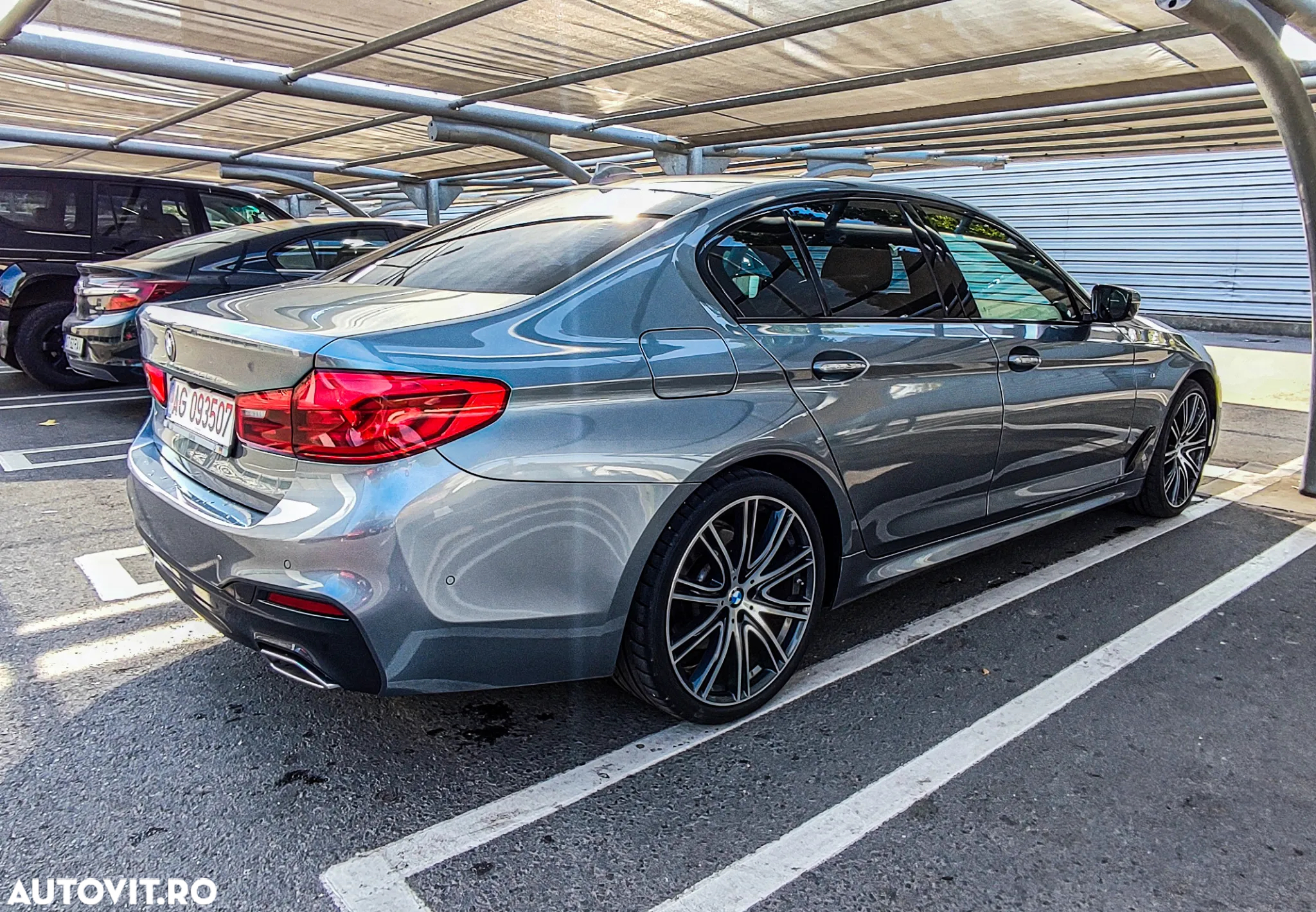 BMW Seria 5 520d Aut. M Sport Edition - 14