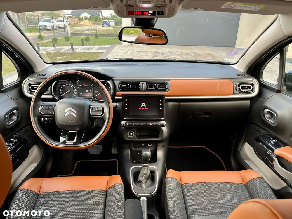Citroën C3 1.2 PureTech Shine EAT6 - 17