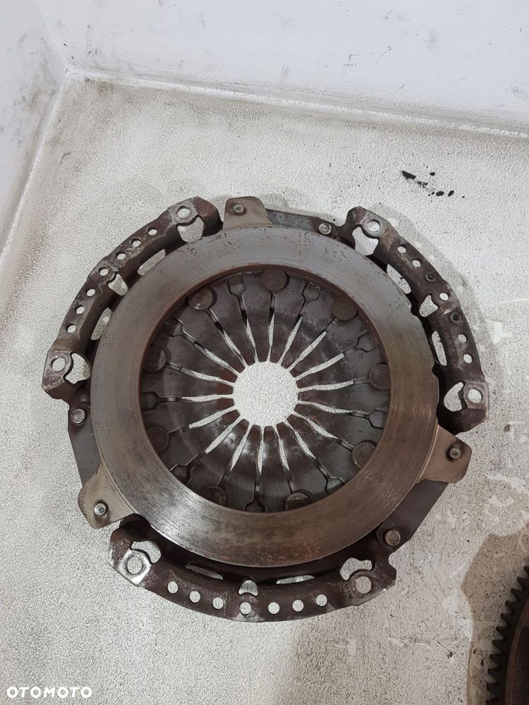 sprzęgło koło sztywne ca6g-6375-cc ford fiesta mk7 1.1b xyje - 6