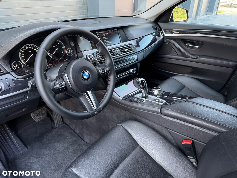 BMW Seria 5 525d xDrive - 7