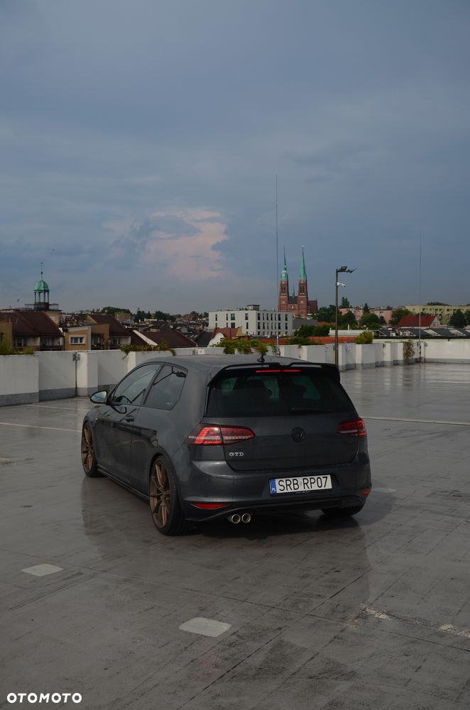 Volkswagen Golf 2.0 TDI BMT GTD - 4