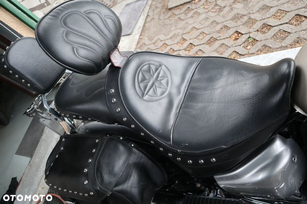 Yamaha XVS - 4