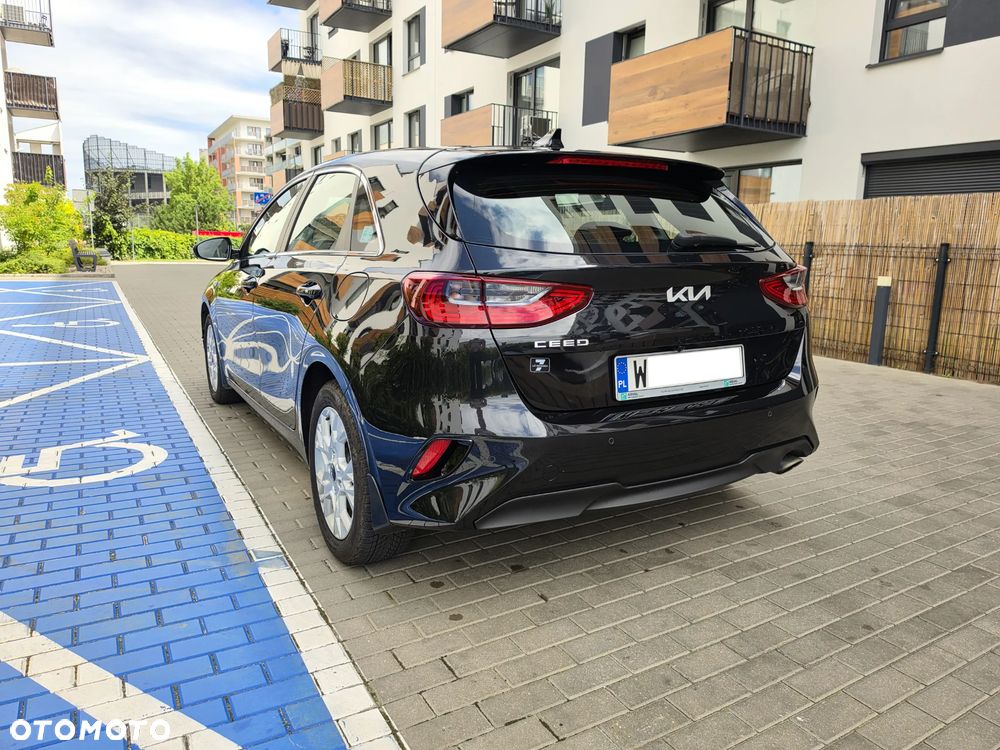 Kia Ceed 1.5 T-GDI M - 10
