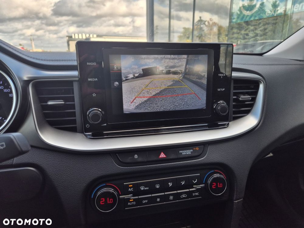 Kia Ceed 1.5 T-GDI M - 18