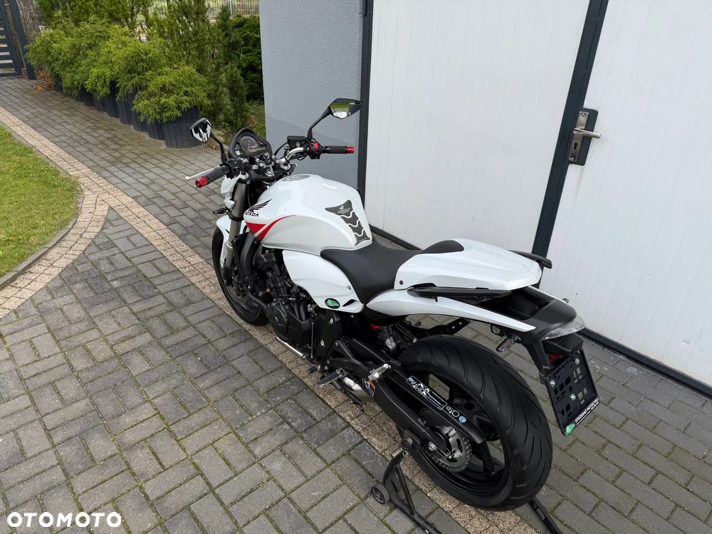 Honda Hornet - 13