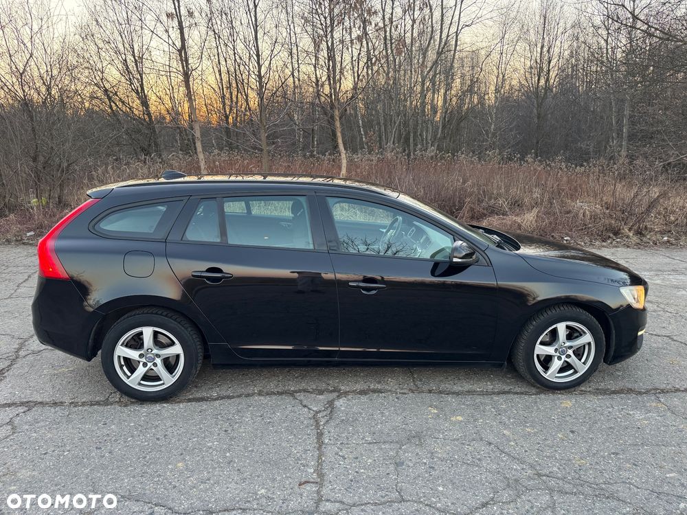 Volvo V60 D2 Momentum - 7