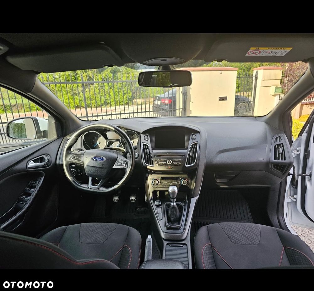 Ford Focus 1.0 EcoBoost SYNC Edition ASS - 9