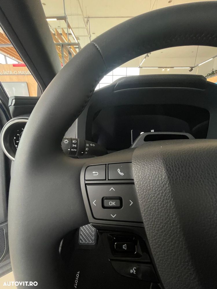 Toyota C-HR 1.8 HEV 140 CP 4x2 CVT Active - 11