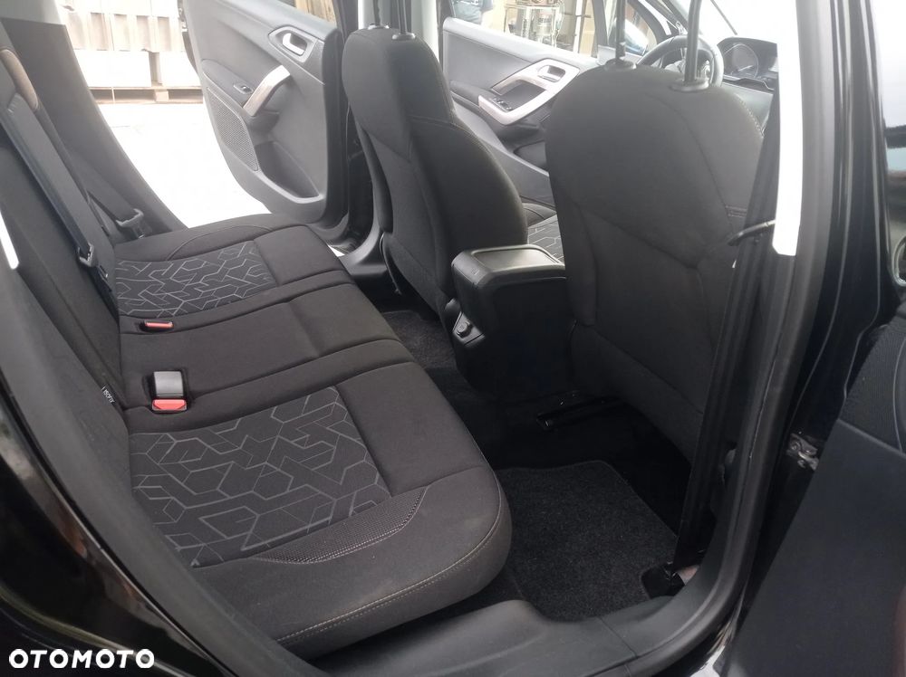 Peugeot 2008 PureTech 82 Style - 17