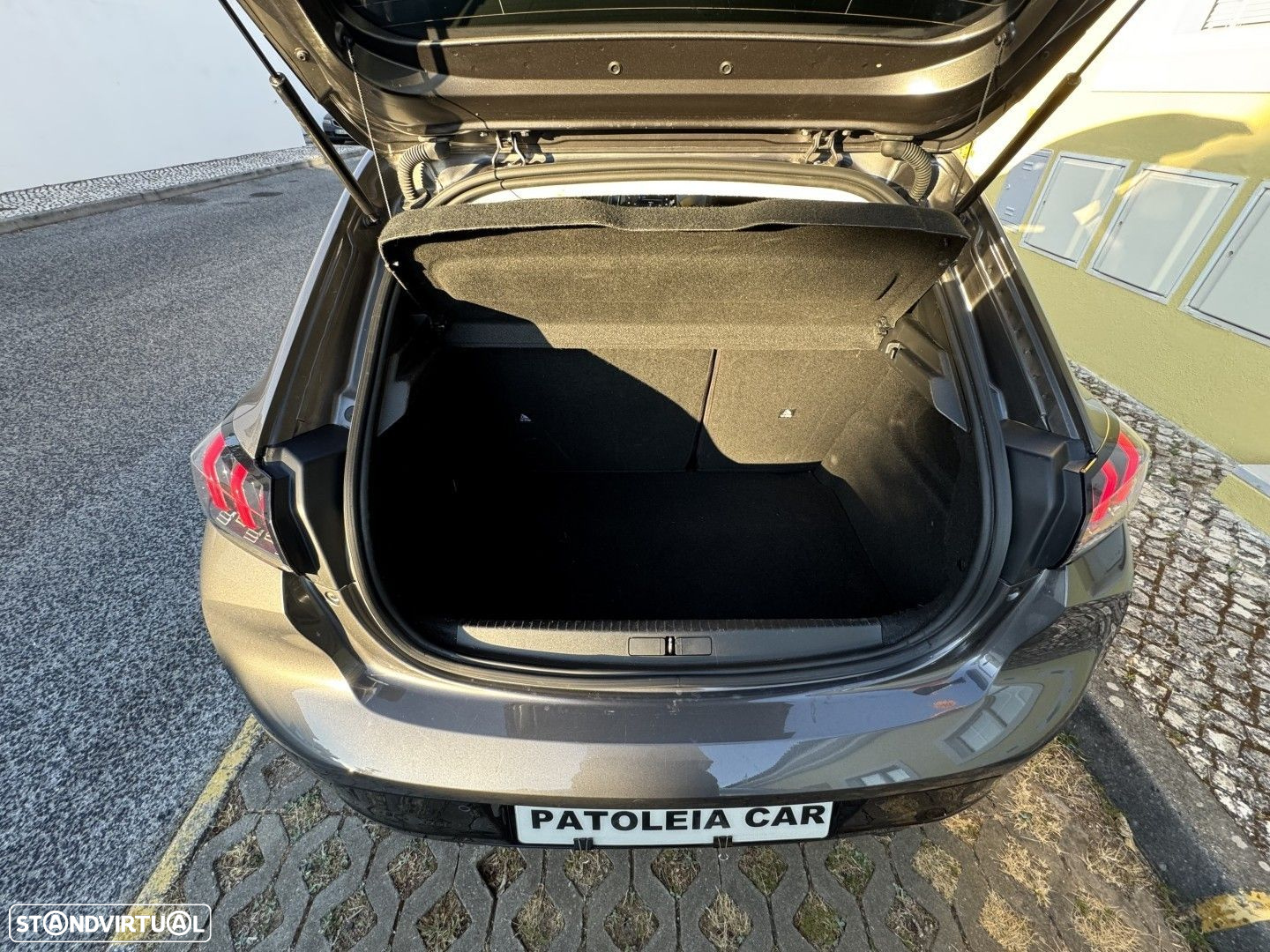 Peugeot 208 1.2 PureTech Allure Pack EAT8 - 12