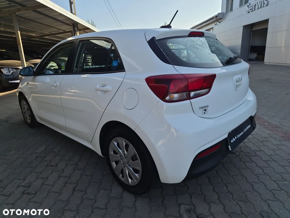 Kia Rio 1.2 M - 24