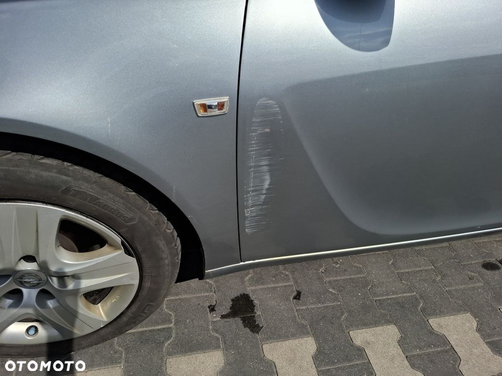 Opel Insignia 1.8 - 18