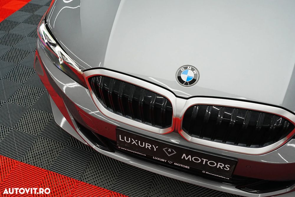 BMW Seria 3 320d Touring xDrive Aut. - 28