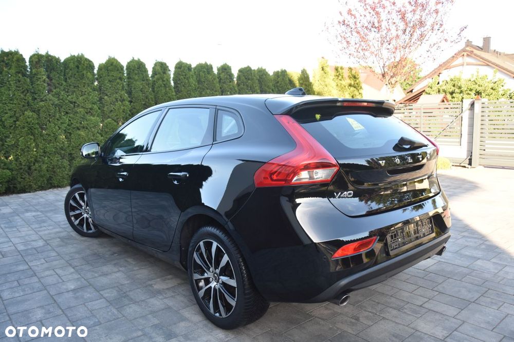 Volvo V40 T3 Momentum - 2