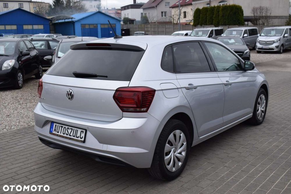Volkswagen Polo - 9