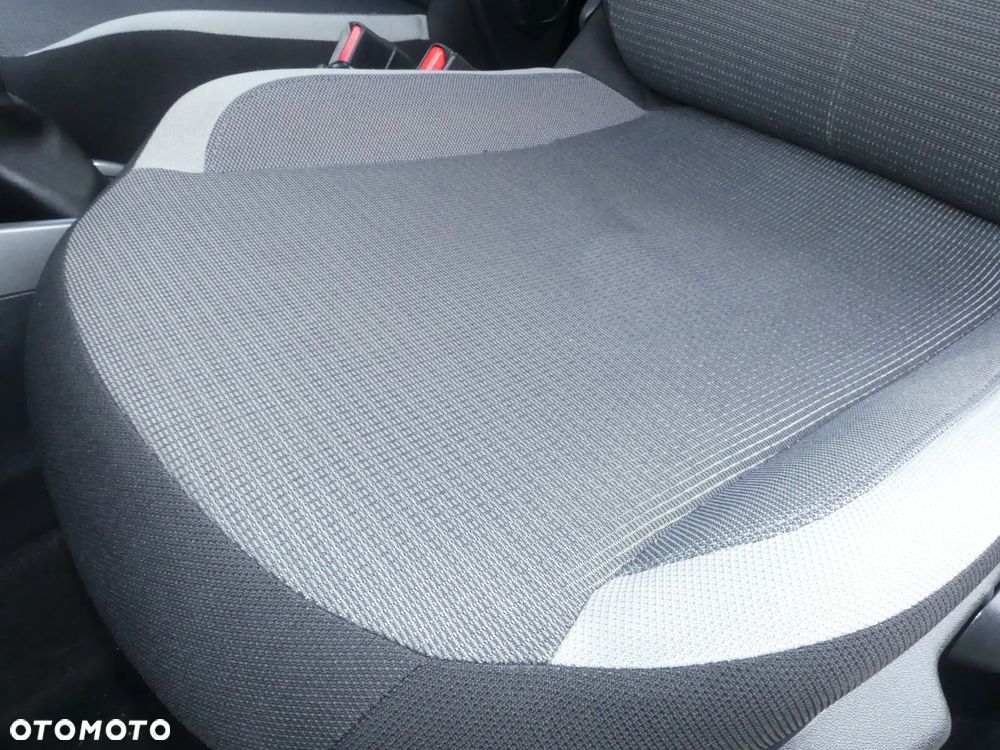 Toyota Aygo x-play - 17