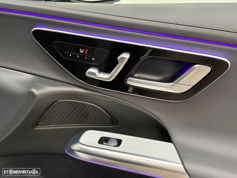 Mercedes-Benz E 300 e AMG Line - 51