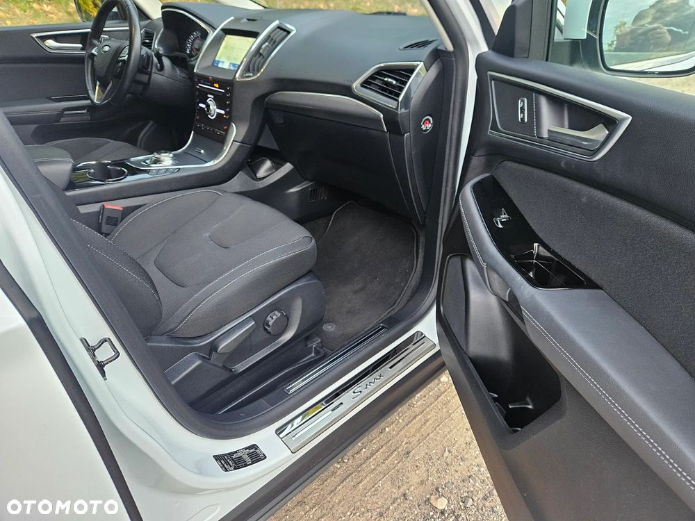 Ford S-Max - 16