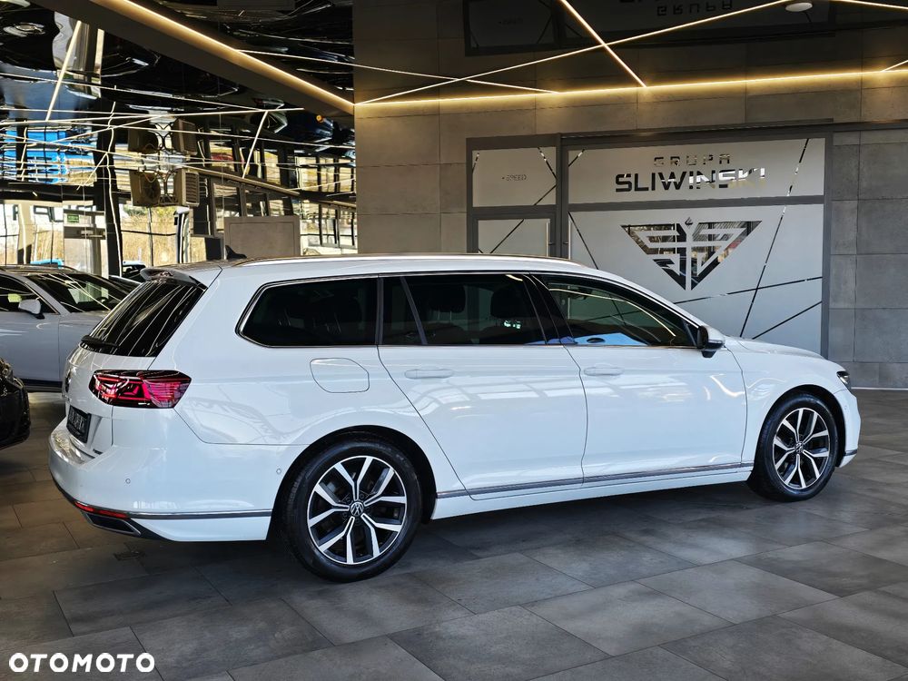Volkswagen Passat 2.0 TDI 4Mot Elegance DSG - 9
