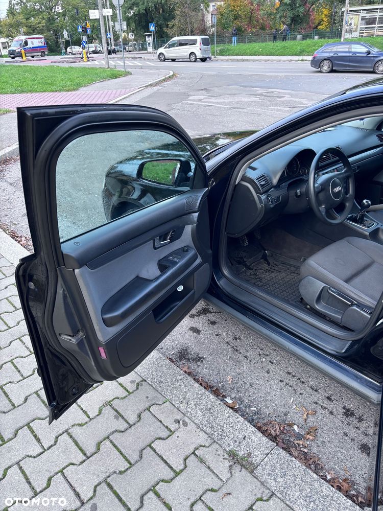 Audi A4 Avant - 8