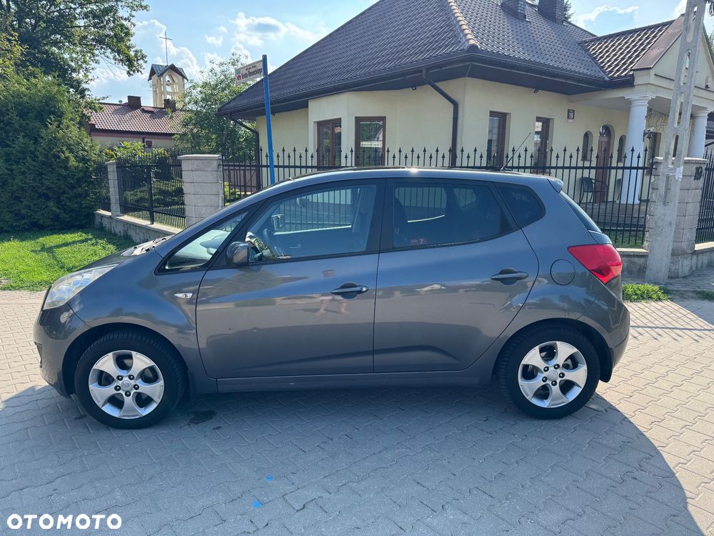 Kia Venga 1.4 L - 10