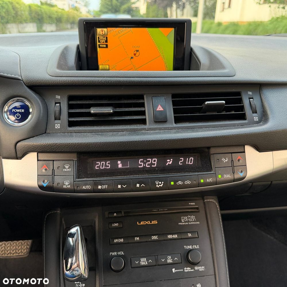 Lexus CT 200h Prestige - 10
