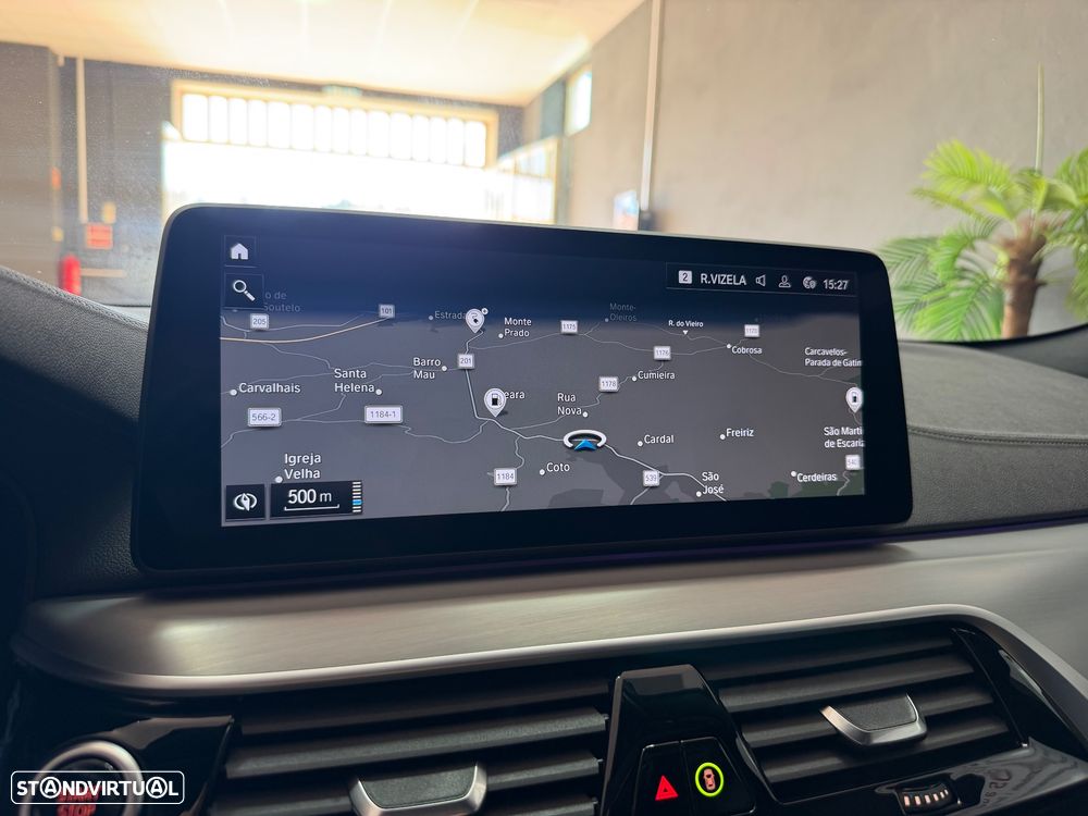 BMW 530 e Pack Desportivo M - 10