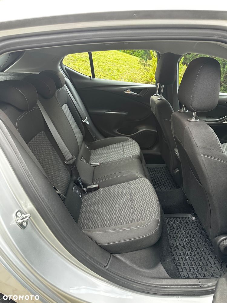 Opel Astra - 24