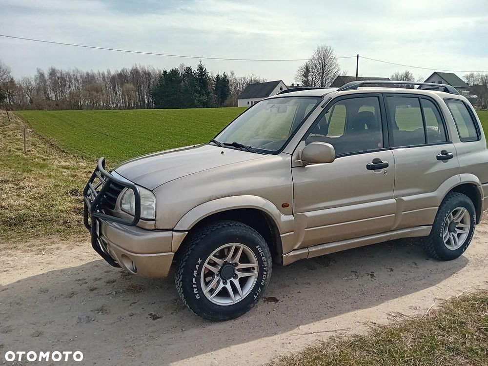 Suzuki Grand Vitara 2.0 Comfort - 1