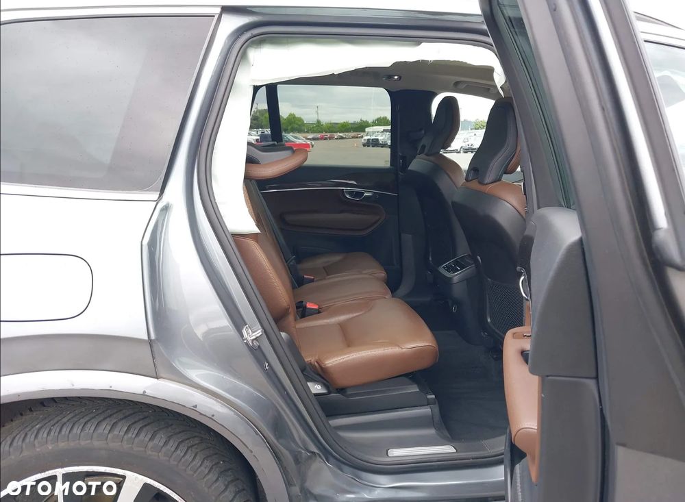 Volvo XC 90 T6 AWD Momentum 7os - 11