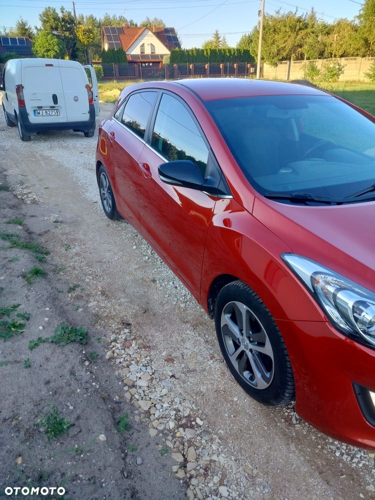 Hyundai i30 blue 1.6 CRDi Classic Navigation - 3