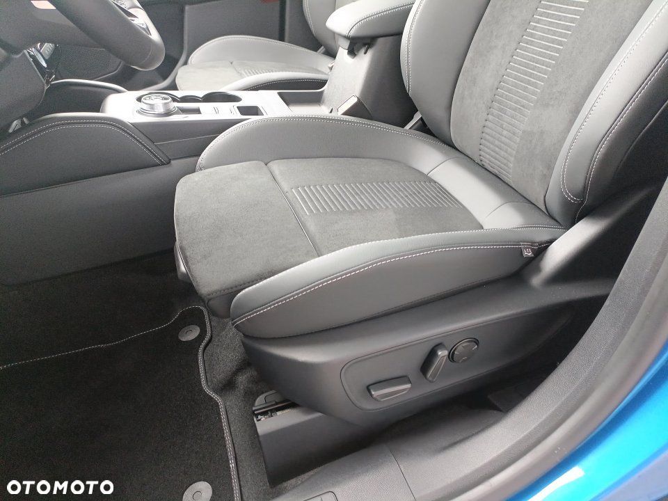 Ford Kuga - 8