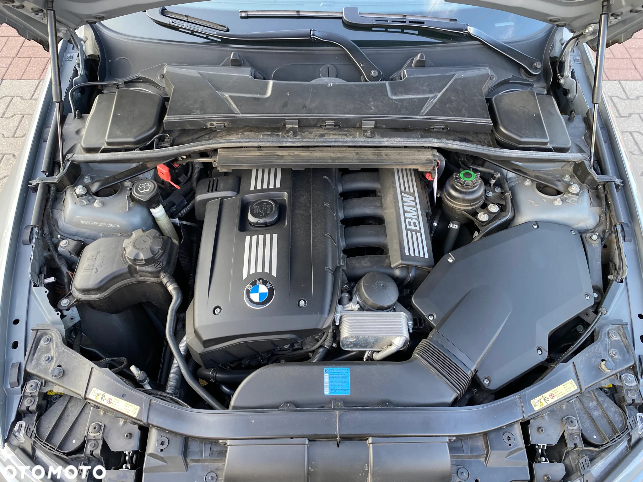 BMW Seria 3 325i - 9