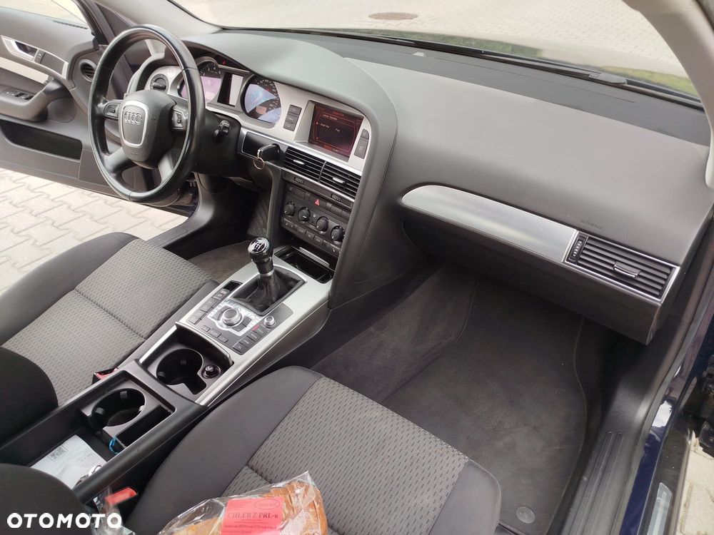 Audi A6 Limousine 2.4 - 11
