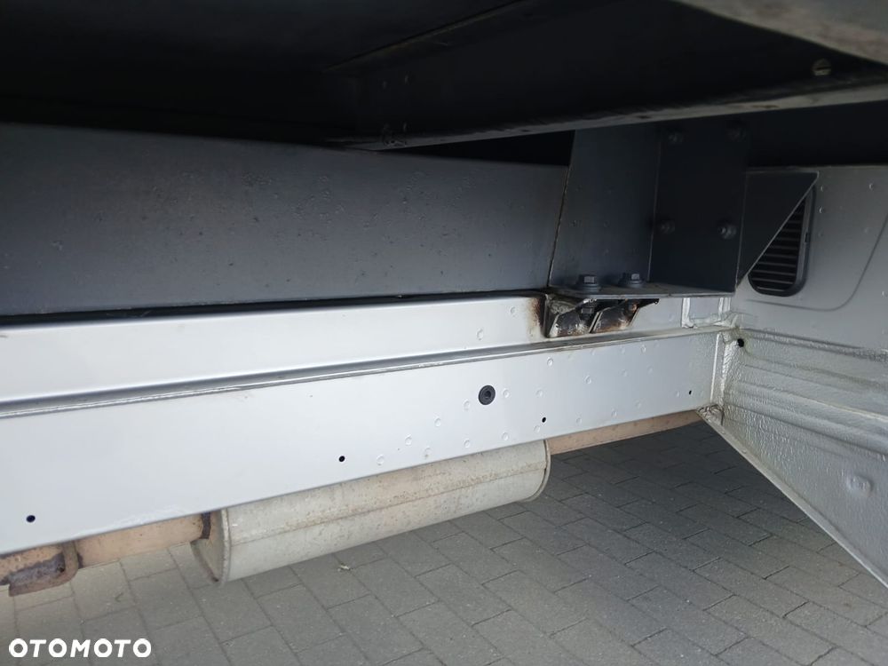 Volkswagen CRAFTER - 11