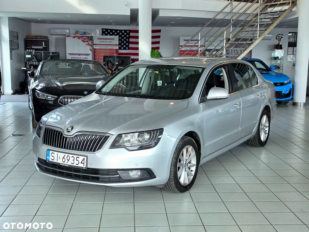 Skoda Superb 2.0 TDI Elegance DSG - 4