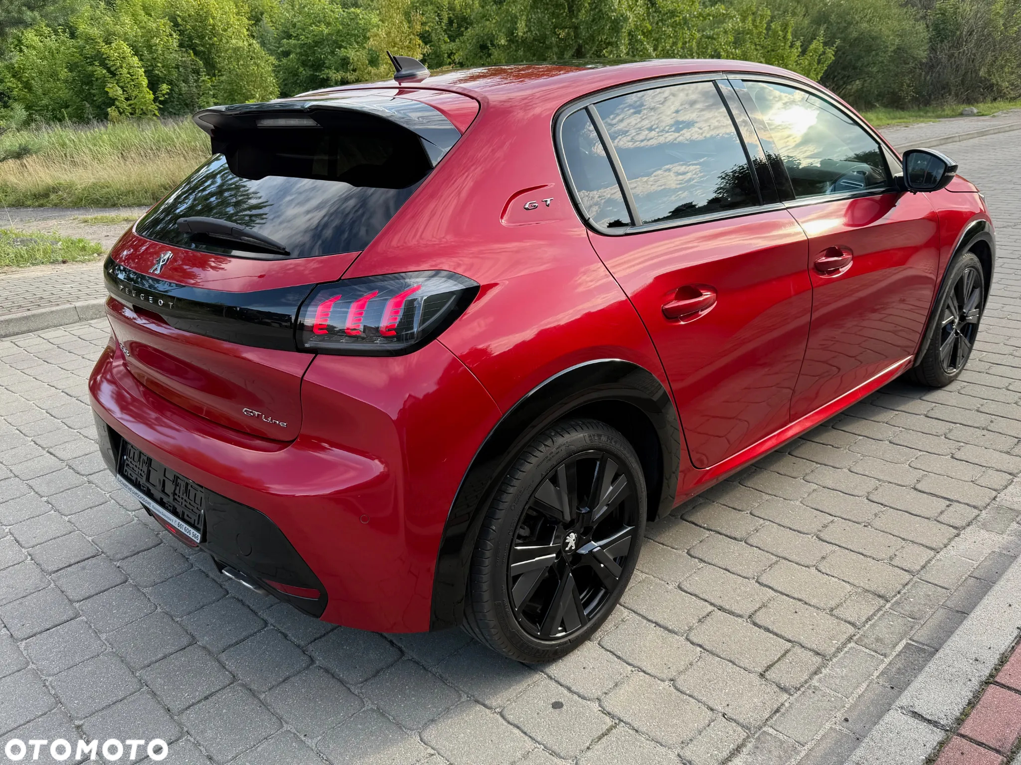 Peugeot 208 1.2 PureTech GT Line S&S EAT8 - 5