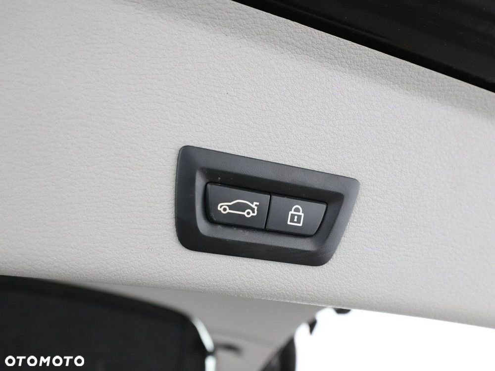 BMW X4 xDrive20d - 39