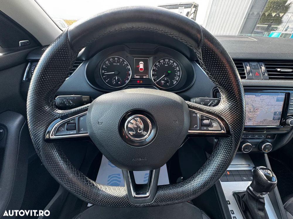 Skoda Octavia 1.6 TDI DSG Style - 21