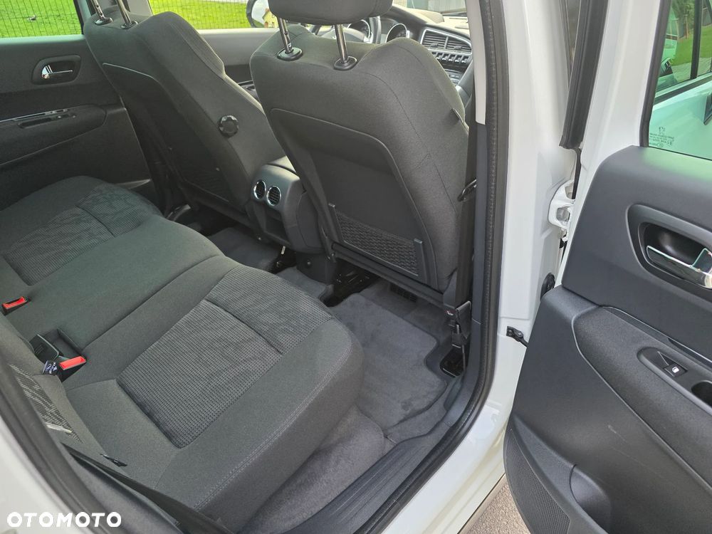 Peugeot 3008 Hybrid4 - 20