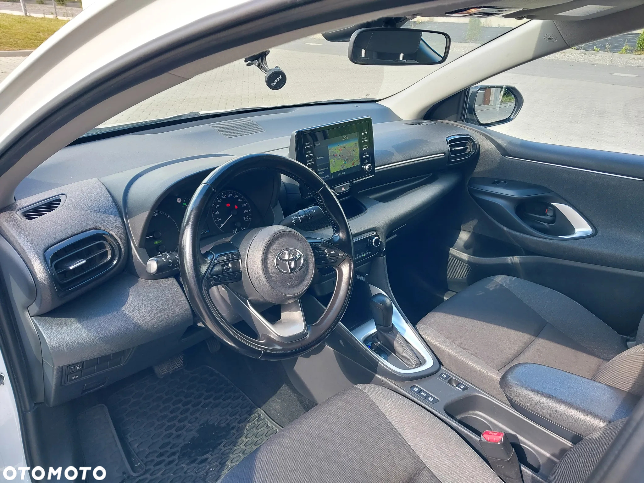 Toyota Yaris Hybrid 1.5 Comfort - 17