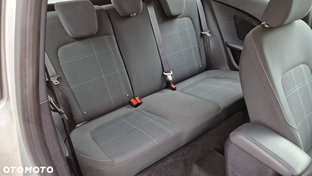 Ford Fiesta - 10