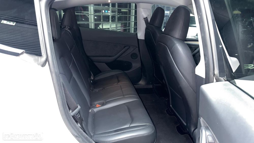 Tesla Model Y Performance Tração Integral - 33