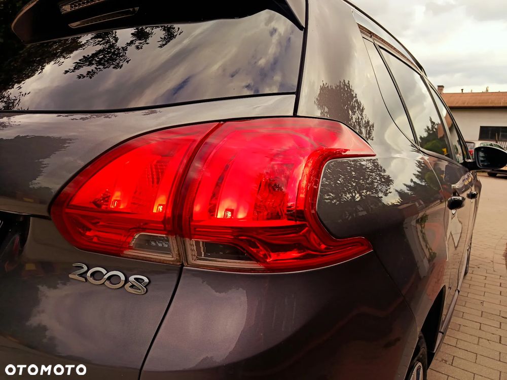 Peugeot 2008 - 9