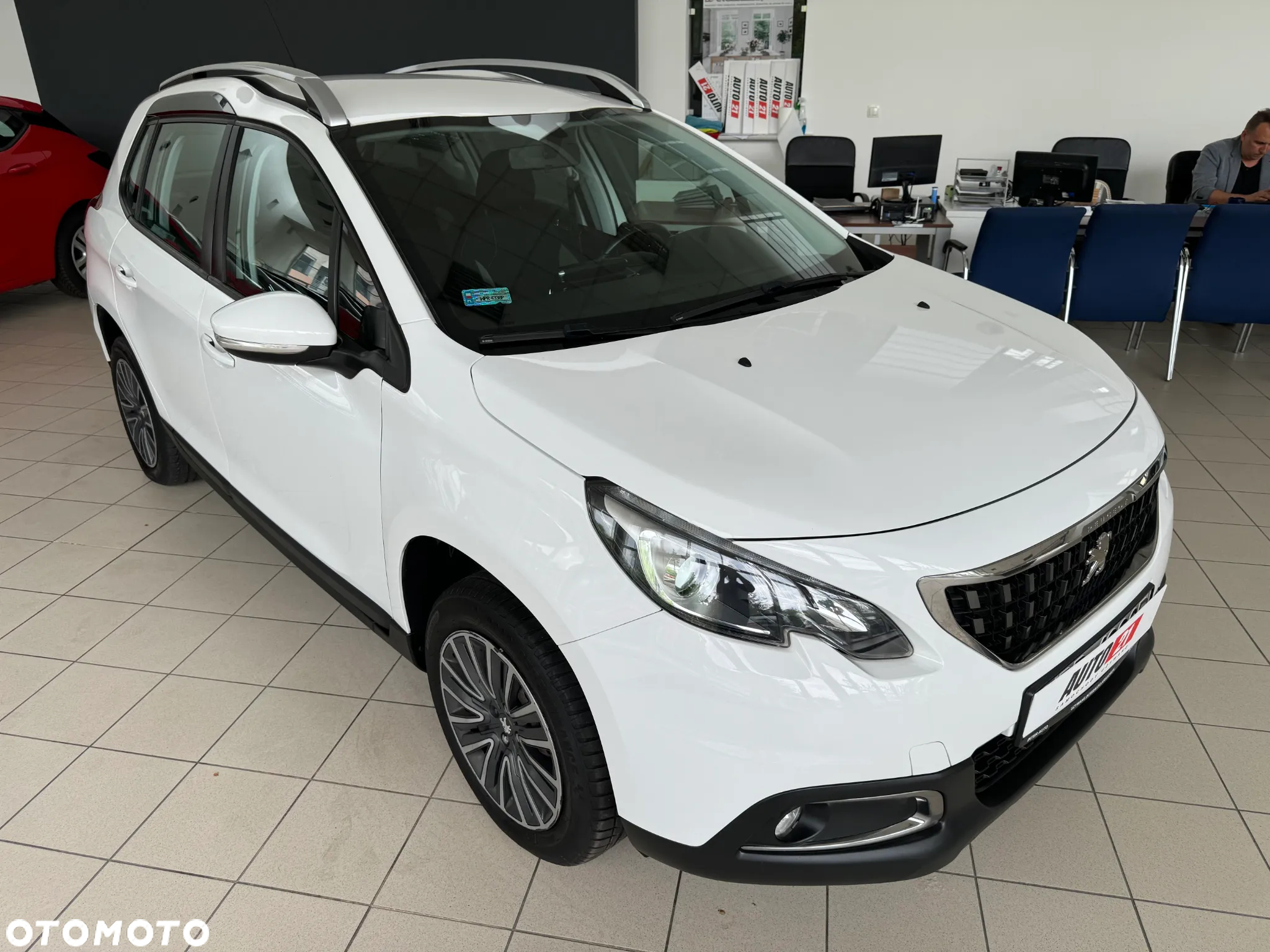 Peugeot 2008 1.2 Pure Tech Active EU6 - 8