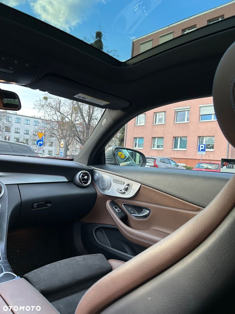Mercedes-Benz Klasa C 300 7G-TRONIC - 27