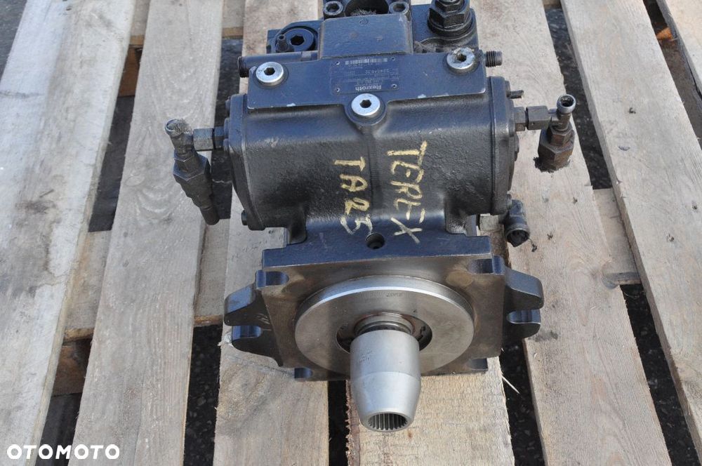 POMPA HYDRAULICZNA JAZDY REXROTH TEREX 110  A4VG90DA1DT8/ 32R-NAF02F001SH-S - 2