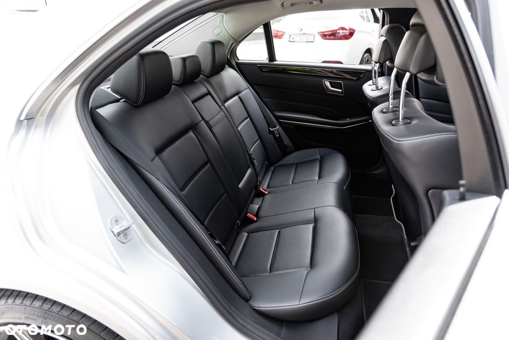 Mercedes-Benz Klasa E 350 7G-TRONIC Avantgarde - 23